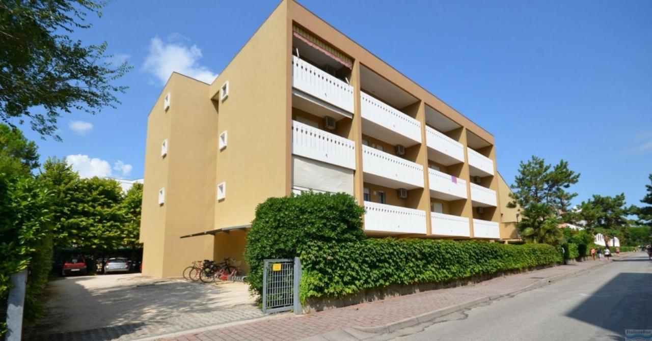 Condominio Lavinia Bibione Exterior foto